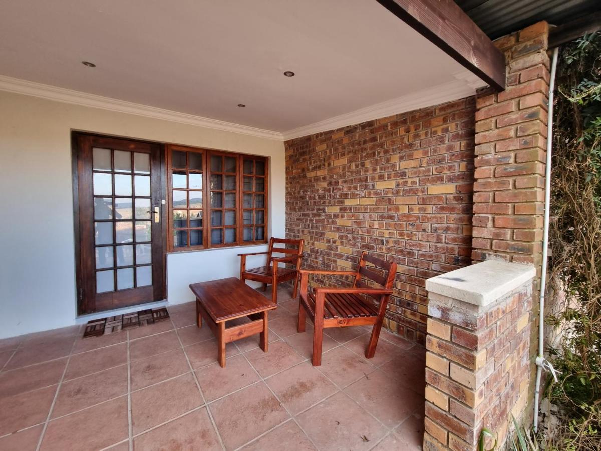 Valley View Dullstroom - Check In At The Highlander Hotel Luaran gambar